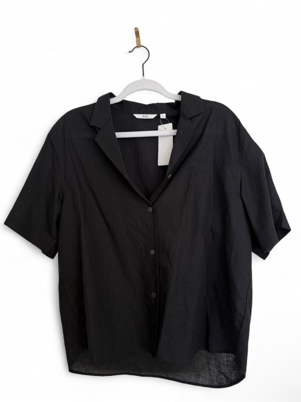 Uniqlo Black Short-Sleeve Button-Down Shirt - Relaxed Fit